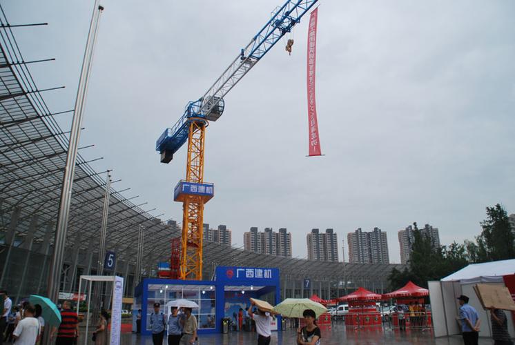 广西建筑机械国际产品广西建机参展2010年8月5日第十一届中国西部国际
